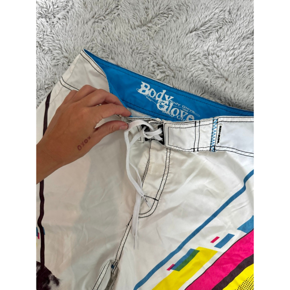 Body Glove White and Vibrant Colored Swimshorts, Size 32 - ZERO stains, worn 3 - Picture 5 of 6